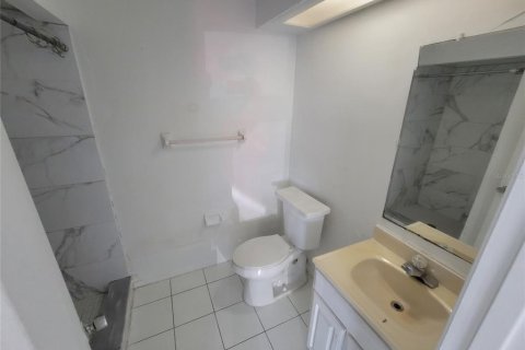 Casa en alquiler en Kissimmee, Florida, 2 dormitorios, 96.62 m2 № 1871096 - foto 10
