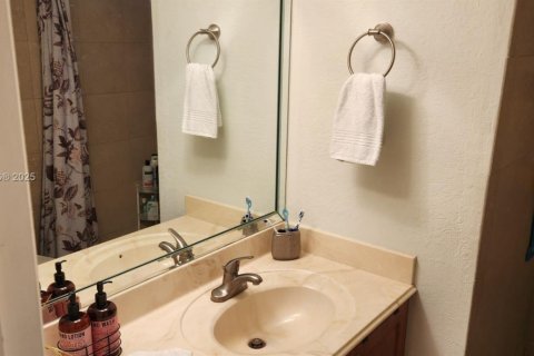 Купить кондоминиум в Санрайз, Флорида 2 спальни, 78.97м2, № 1765049 - фото 26