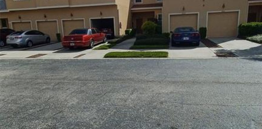 Townhouse in Sarasota, Florida 3 bedrooms, 164.99 sq.m. № 1884518