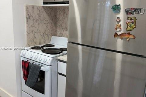 Casa en alquiler en Hallandale Beach, Florida, 1 dormitorio, 120.12 m2 № 2064092 - foto 20