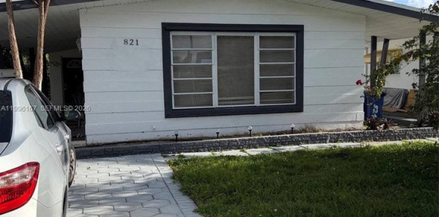 Casa en Hallandale Beach, Florida 1 dormitorio, 120.12 m2 № 2064092
