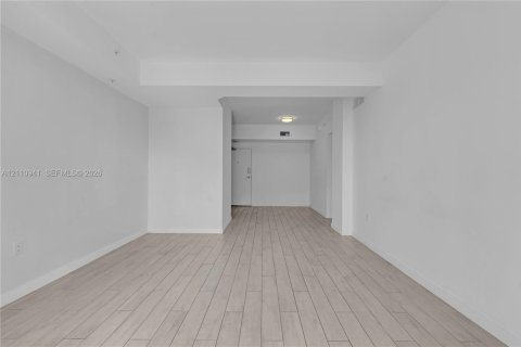 Copropriété à louer à Miami, Floride: 2 chambres, 92.72 m2 № 2426725 - photo 6