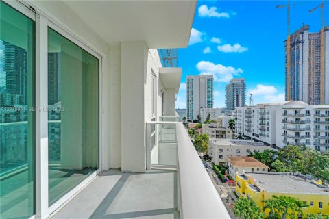 Condo à Miami, Floride, 2 chambres  № 2426725