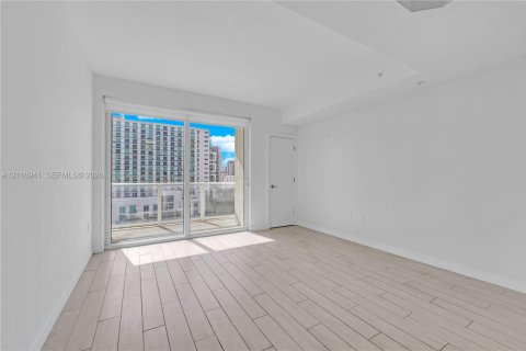 Copropriété à louer à Miami, Floride: 2 chambres, 92.72 m2 № 2426725 - photo 16