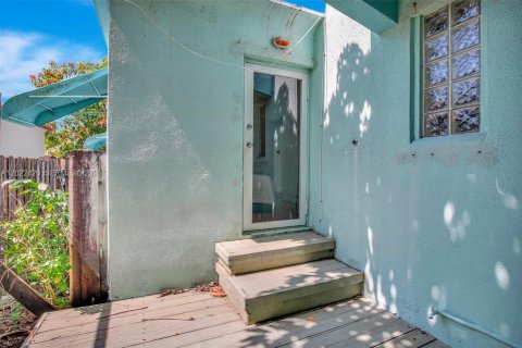 Casa en alquiler en Hollywood, Florida, 2 dormitorios, 145.58 m2 № 2087812 - foto 28