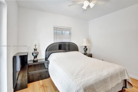 Casa en alquiler en Hollywood, Florida, 2 dormitorios, 145.58 m2 № 2087812 - foto 19