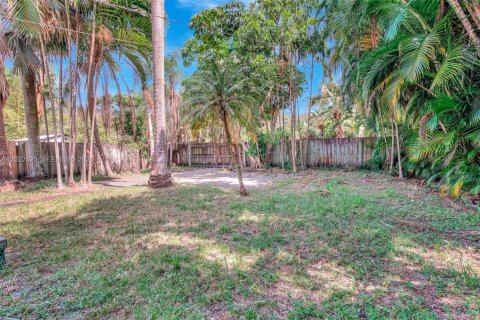 Casa en alquiler en Hollywood, Florida, 2 dormitorios, 145.58 m2 № 2087812 - foto 29