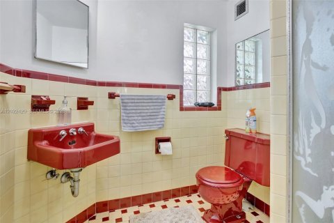 Casa en alquiler en Hollywood, Florida, 2 dormitorios, 145.58 m2 № 2087812 - foto 17