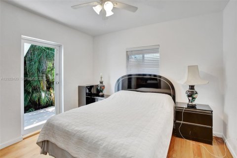 Casa en alquiler en Hollywood, Florida, 2 dormitorios, 145.58 m2 № 2087812 - foto 18