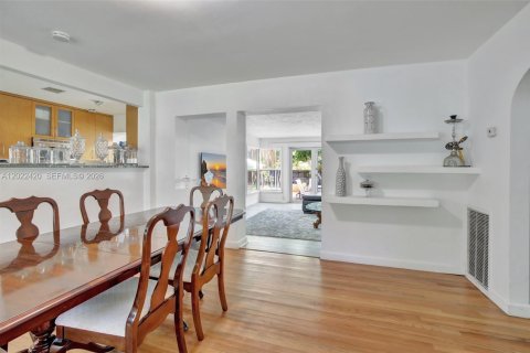 Casa en alquiler en Hollywood, Florida, 2 dormitorios, 145.58 m2 № 2087812 - foto 10