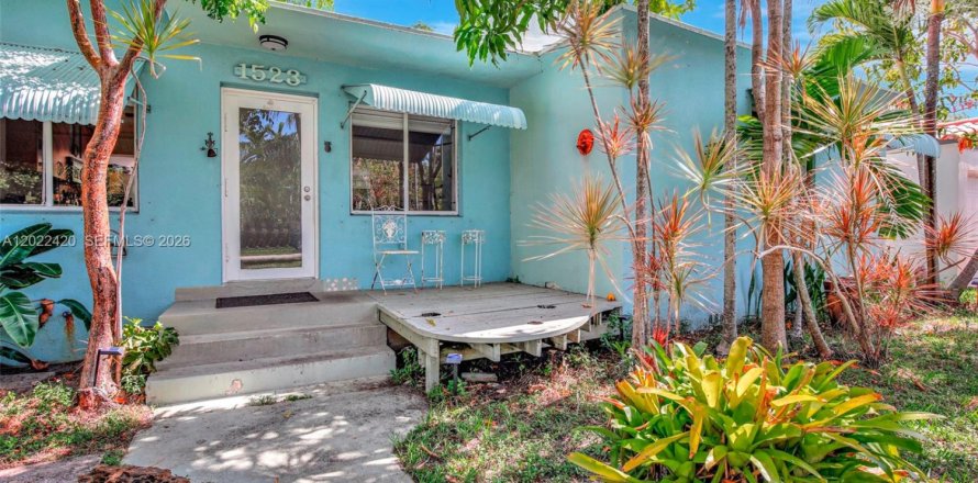 Casa en Hollywood, Florida 2 dormitorios, 145.58 m2 № 2087812