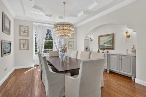 House in Orlando, Florida 5 bedrooms, 403.38 sq.m. № 2339516 - photo 13