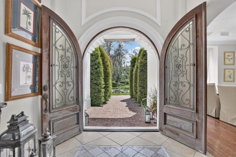 House in Orlando, Florida 5 bedrooms, 403.38 sq.m. № 2339516 - photo 8
