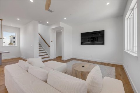 Casa en venta en New Smyrna Beach, Florida, 3 dormitorios, 270.9 m2 № 2099827 - foto 10