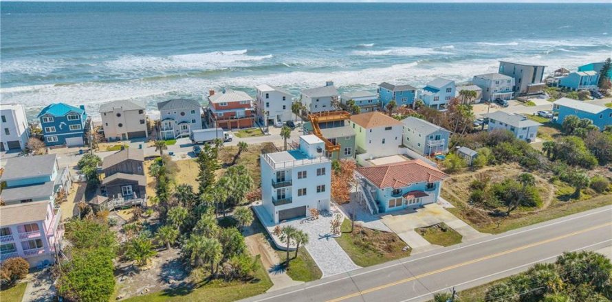 Casa en New Smyrna Beach, Florida 3 dormitorios, 270.9 m2 № 2099827
