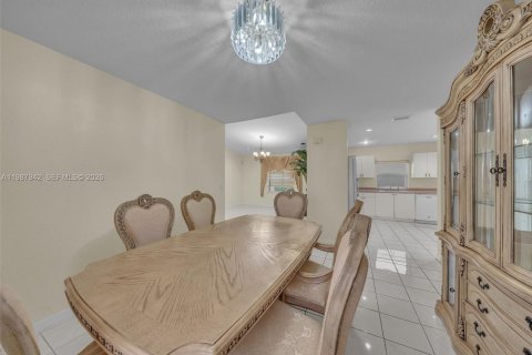 Villa ou maison à louer à Plantation, Floride: 3 chambres, 167.22 m2 № 2051556 - photo 7