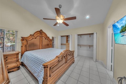 Villa ou maison à louer à Plantation, Floride: 3 chambres, 167.22 m2 № 2051556 - photo 13