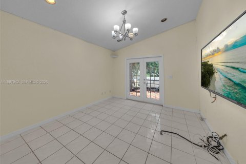 Villa ou maison à louer à Plantation, Floride: 3 chambres, 167.22 m2 № 2051556 - photo 11