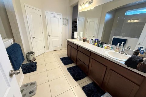 House in Clermont, Florida 4 bedrooms, 267.19 sq.m. № 1815069 - photo 14