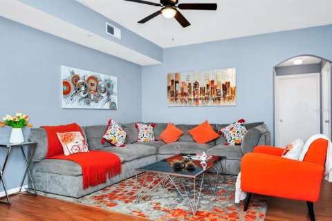 Condo in Orlando, Florida, 3 bedrooms  № 1916535 - photo 27