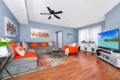 Condo in Orlando, Florida, 3 bedrooms  № 1916535 - photo 29