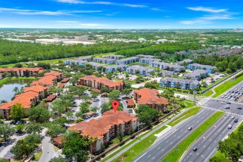 Condo in Orlando, Florida, 3 bedrooms  № 1916535 - photo 8