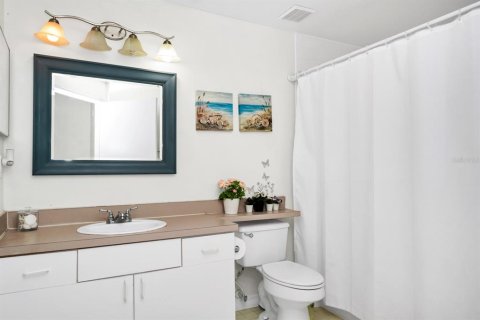 Condo in Orlando, Florida, 3 bedrooms  № 1916535 - photo 14