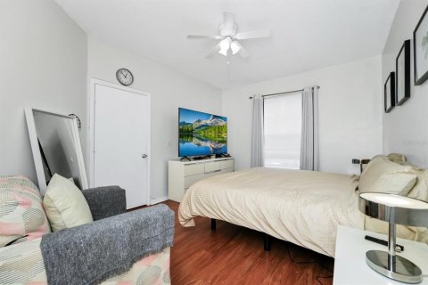 Condo in Orlando, Florida, 3 bedrooms  № 1916535 - photo 18