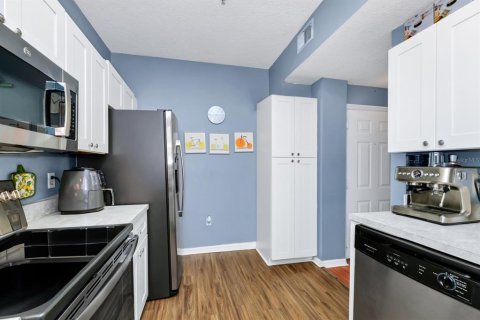 Condo in Orlando, Florida, 3 bedrooms  № 1916535 - photo 20