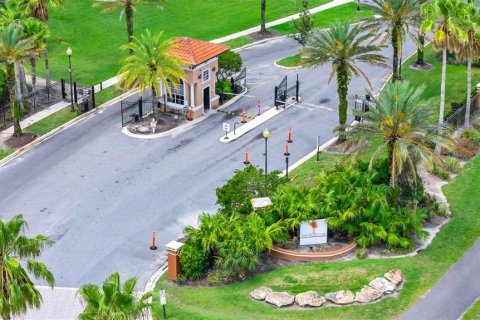 Condo in Orlando, Florida, 3 bedrooms  № 1916535 - photo 11