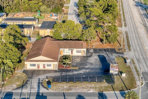 Commercial property in Spring Hill, Florida 483.09 sq.m. № 1658198 - photo 17