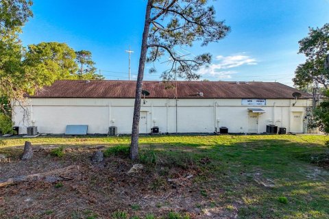 Commercial property in Spring Hill, Florida 483.09 sq.m. № 1658198 - photo 12