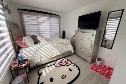 Casa en venta en Homestead, Florida, 4 dormitorios, 133.22 m2 № 1966142 - foto 18