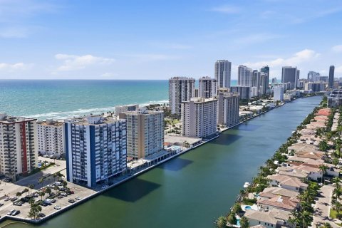 Condo à Hollywood, Floride, 1 chambre № 2268088
