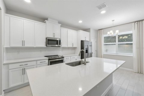 Townhouse in Apopka, Florida 3 bedrooms, 156.82 sq.m. № 2267183 - photo 7