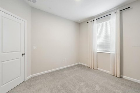 Townhouse in Apopka, Florida 3 bedrooms, 156.82 sq.m. № 2267183 - photo 9
