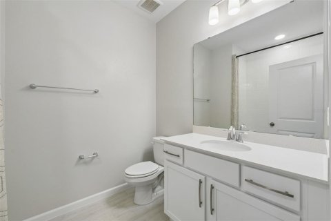 Townhouse in Apopka, Florida 3 bedrooms, 156.82 sq.m. № 2267183 - photo 8