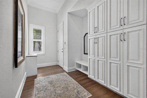 Купить виллу или дом в Сент-Питерсберг, Флорида 6 комнат, 486.25м2, № 2419217 - фото 16