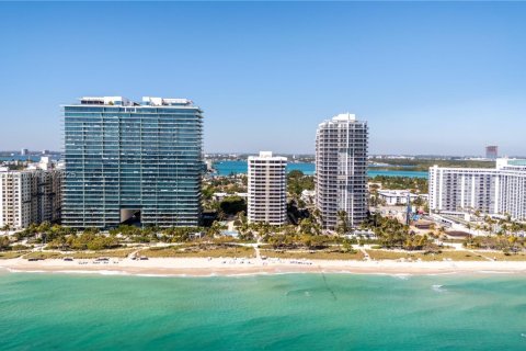 Condo à Bal Harbour, Floride, 2 chambres  № 2017174