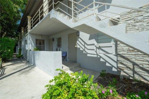 Villa ou maison à louer à Fort Lauderdale, Floride: 1 chambre, 318.84 m2 № 1224844 - photo 1