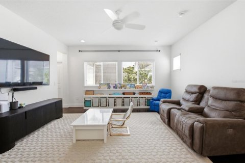 Villa ou maison à louer à Lake Mary, Floride: 3 chambres, 261.8 m2 № 2388324 - photo 16