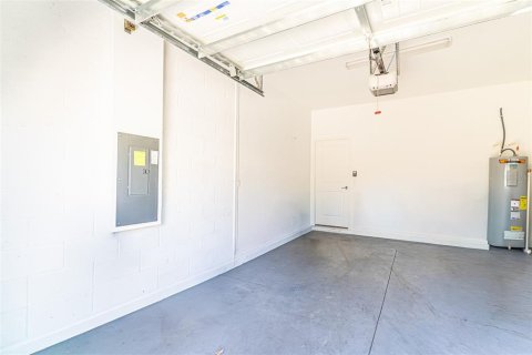 Купить таунхаус в Зеферхиллс-Норт, Флорида 5 комнат, 166.02м2, № 2211654 - фото 14