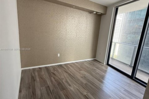 Apartamento en alquiler en Miami, Florida, 3 dormitorios, 123.93 m2 № 2026240 - foto 11