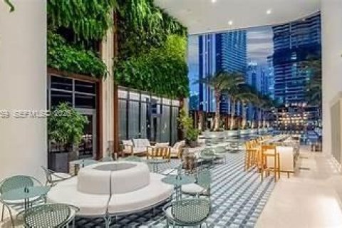 Apartamento en alquiler en Miami, Florida, 3 dormitorios, 123.93 m2 № 2026240 - foto 19