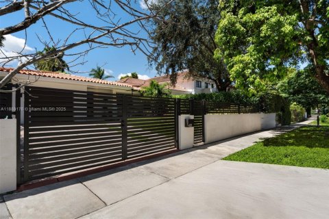 Villa ou maison à louer à Miami, Floride: 4 chambres, 246.93 m2 № 1941488 - photo 30