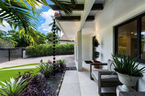 Villa ou maison à louer à Miami, Floride: 4 chambres, 246.93 m2 № 1941488 - photo 28