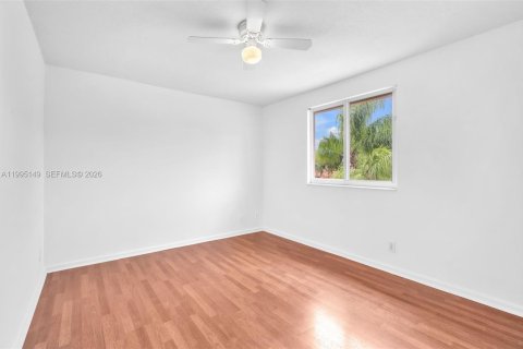 Townhouse in Coral Springs, Florida 3 bedrooms, 149.2 sq.m. № 2062726 - photo 17