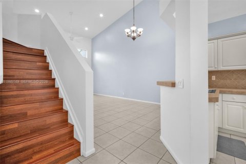 Townhouse in Coral Springs, Florida 3 bedrooms, 149.2 sq.m. № 2062726 - photo 16