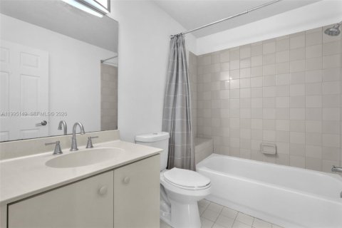 Townhouse in Coral Springs, Florida 3 bedrooms, 149.2 sq.m. № 2062726 - photo 21