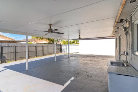 Купить виллу или дом в Майами, Флорида 3 спальни, 136.29м2, № 1997768 - фото 29